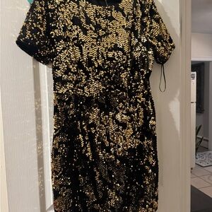 Elegant Black and Gold Sequin Dress